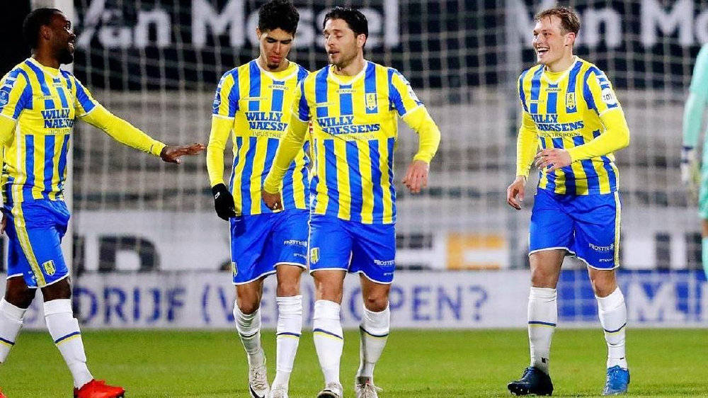 教练的更替 教练的更替